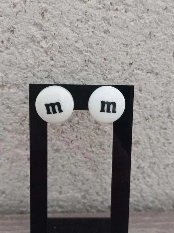 Paire De Boucles D'Oreilles Clou "M&M's" Blanc